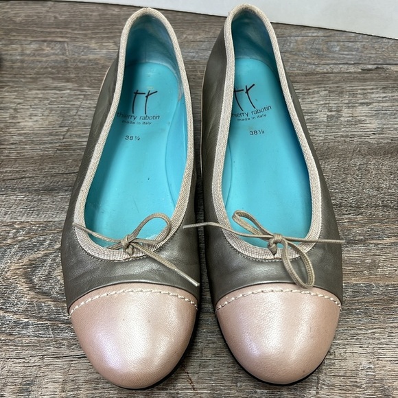 Thierry Rabotin Women’s Metallic Taupe & Beige Leather Ballet Flats EU38.5 US8.5 - Picture 2 of 7